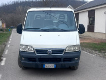 Camioneta Fiat ducato