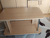 Masuta mica cu rotile