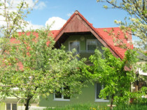 Casa individuala, 546 mp, 8 camere, 2 garaje, 2096 mp teren,