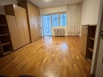 Garsoniera Decomandata 41 mp - 5 min Metrou Costin Georgian