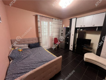 Garsoniera decomandata cu balcon la etajul 2 zona Turnisor d