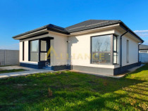 Casa individuala parter - 3 camere 2 bai - teren 376mp