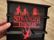 Display suport kinder stranger things