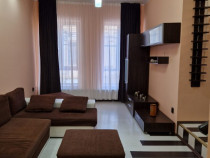 De &icirc;nchiriat apartament zona centru 400 EURO