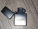 Bricheta Zippo in cutie