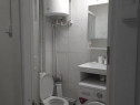 Garsonieră de vânzare , etaj 1 din 4. Mobilată și utilată. Baie cu WC