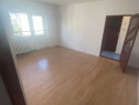 Apartament 3 camere semidecomandat, et 3/4 langa primaria F