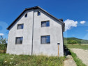 Casa cu mansarda, 220 mp, in zona Colldau, 3 km de Beclean