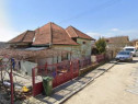 Cota de 1/2 din casa si teren- municipiul Hunedoara, jude...