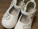 Încălțăminte fetițe.