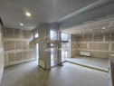 Spatiu comercial cu inaltime mare si curte proprie in Manast