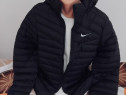 Geaca baieti/ barbati de la Nike.