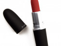 Ruj de buze MAC Powder Kiss Lipstick 316 Devoted To Chili