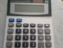 Calculator mic de birou