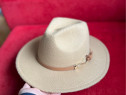 Palarie fedora noua
