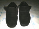 Pantofi din piele întoarsă