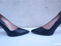 Pantofi dama negri cu toc, ciocate piele, marimea 38, BSB