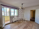 Apartament cu 3 camere, centrala proprie, zona Circumvala...