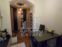 Apartament cu 2 camere, decomandat, centrala proprie, zon...