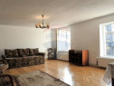 Apartament spațios într-o clădire istorică, zona cent...