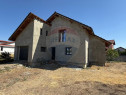 Casă / Vilă cu 5 camere zona Sud