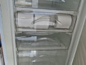 Combina frigorifica indesit