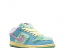 Nike SB Dunk Low "Verdy Visty" sneakers