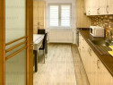Apartament cu 3 camere si 2 bai, decomandat - zona Uzina 2