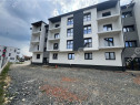 Apartament cu 2 camere decomandate si balcon etaj 1 zona Sem