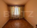 Apartament cu 3 camere Semidecomandat in Orastie.