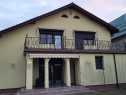 Vila situata in Campina, Prahova, langa liceul de politie