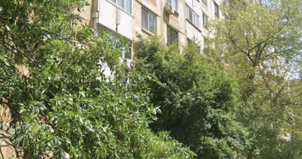 Apartament trei camere rahova