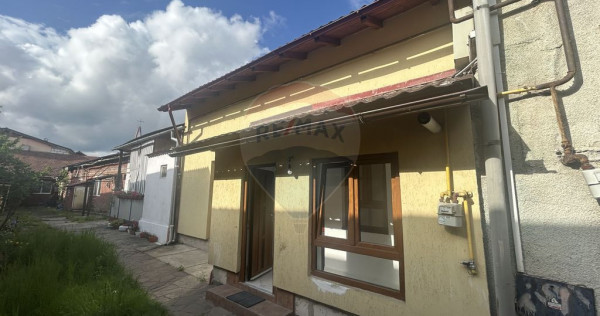 Casă de închiriat în centrul vechi