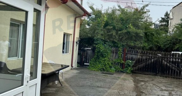 Casă / vilă cu 4 camere de vânzare în zona bucurestii...