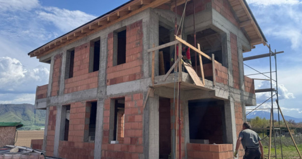 Vilă de vânzare la gri în ghimbav - direct de la propriet