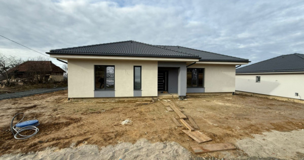 Casă nouă, 114 mp utili, semifinisată – satul nou de jo