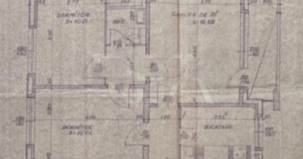 3 camere, 1/10, bloc tip e-drumul taberei