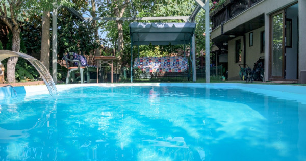 Vila de lux cu 9 camere in corbeanca-petresti
