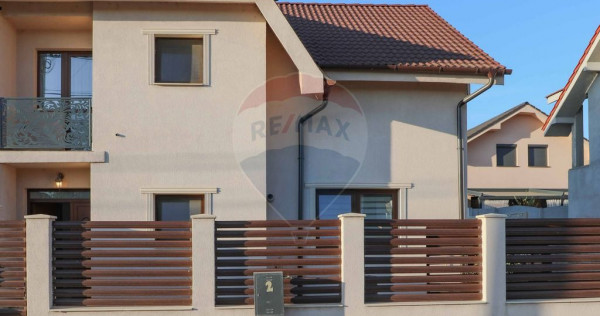 Casă cu 4 camere, de închiriat în cartierul tineretului