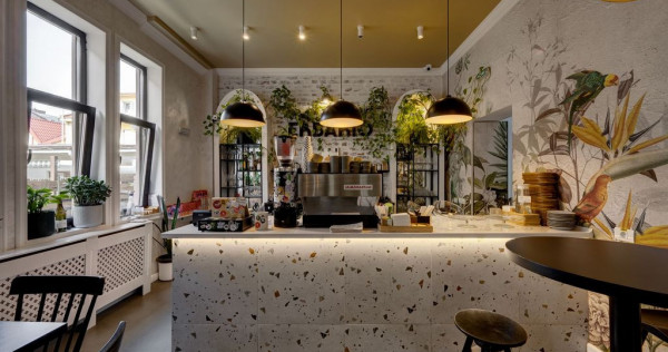 Vindem afacerea ! mini hotel + cafenea/ restaurant ! parc...