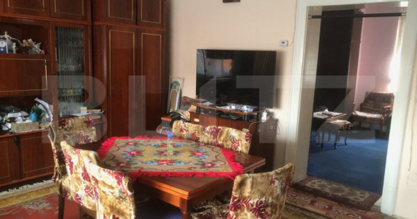 Casa cu 2 camere, 75 mp utili, cu anexe si garaj, zona 14 ma