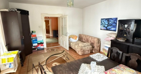 Casă centrală de vânzare în cristian