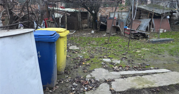 Casa demolabila, teren 293 mp - zona centrala - liceul traia