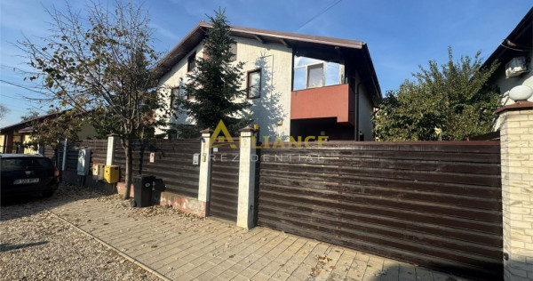 Casa tip duplex - 4 camere 2 bai - teren 200mp