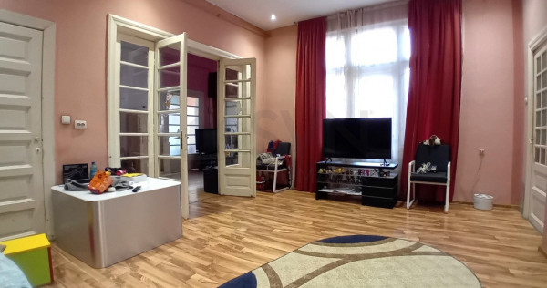 Apartament 5 camere splaiul unirii