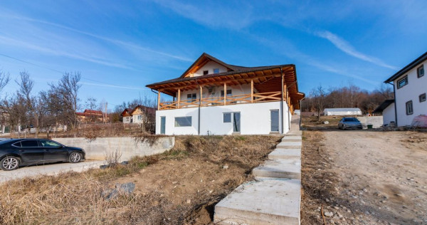 Casa / vila/ pensiune cazare/ de vanzare pucioasa / dambo...