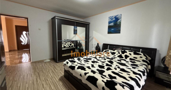 Casa de inchiriat 3 camere | terasa | oradea| locuri de parc