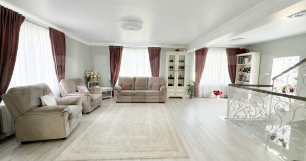 Casa individuala, cu 4 camere, 200 mp, teren 1500 mp, zona c
