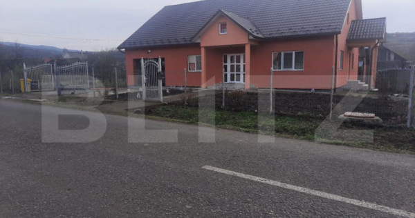 Casă de vânzare la 20 km de bistrița – 3 camere, mobila