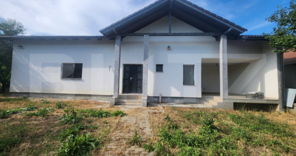 Casa individuala cu 3 camere,130 mp utili,450 mp teren,sard